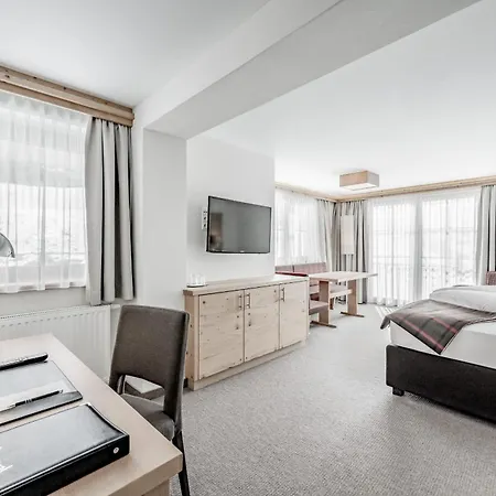 Hotel Jenewein-2